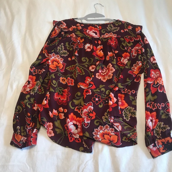 Bundle 4/25 Floral Loft Blouse - Picture 3 of 3